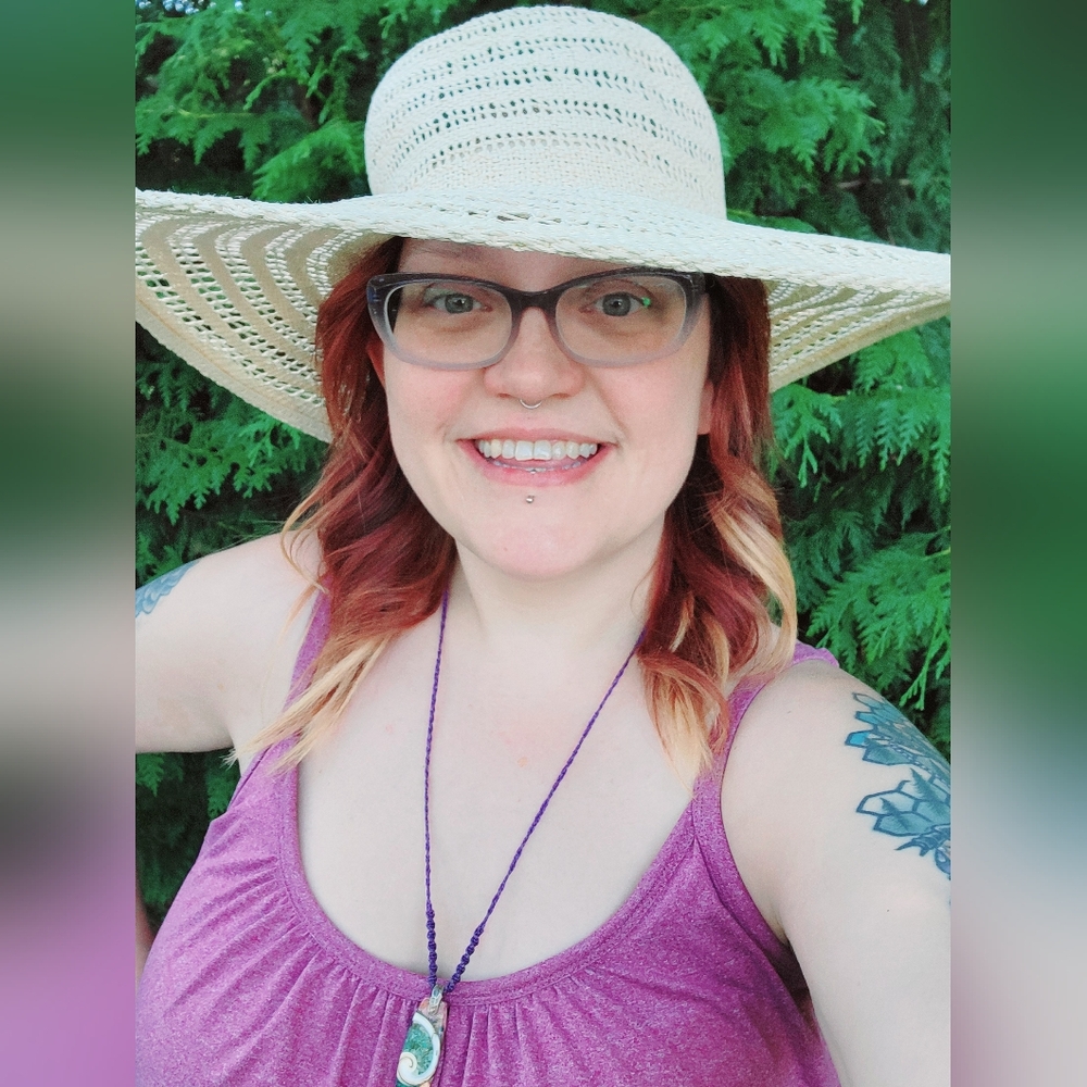 Meet your Posher, Desiree